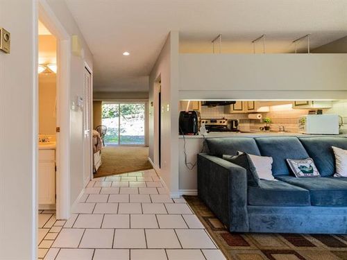 8 at 4135 Bridgewater Crescent, Cariboo, Burnaby North