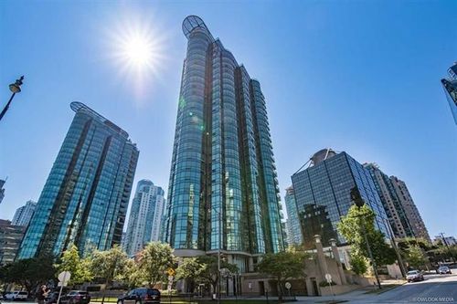 3 at 407 - 588 Broughton Street, Coal Harbour, Vancouver West