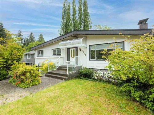 1 at 2551 Belloc Street, Blueridge NV, North Vancouver