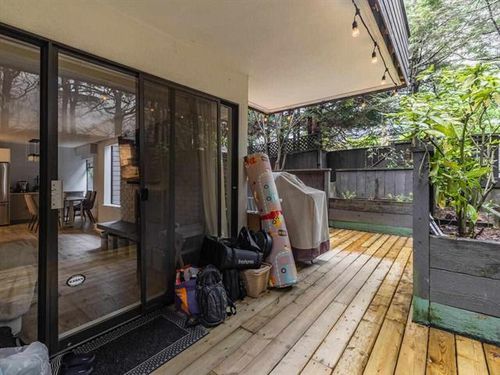 11 at 104 - 2275 W 40th Avenue, Kerrisdale, Vancouver West