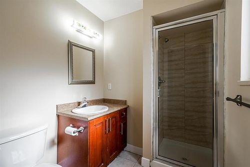 10 at 1363 E 61st Avenue, South Vancouver, Vancouver East