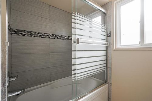 14 at 1363 E 61st Avenue, South Vancouver, Vancouver East
