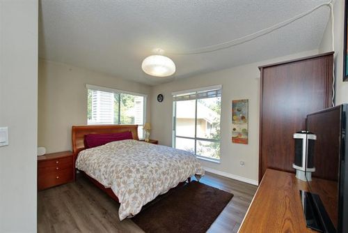 15 at 3 - 9000 Ash Grove Crescent, Forest Hills BN, Burnaby North