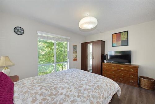 16 at 3 - 9000 Ash Grove Crescent, Forest Hills BN, Burnaby North