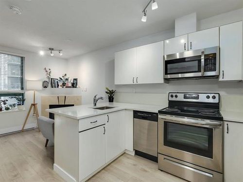 10 at 701 - 939 Homer Street, Yaletown, Vancouver West