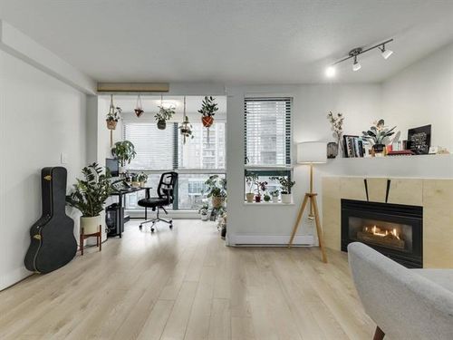7 at 701 - 939 Homer Street, Yaletown, Vancouver West