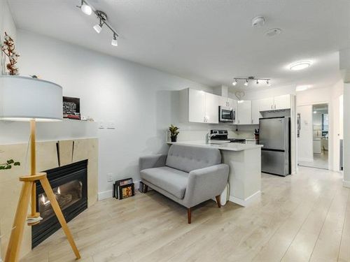 8 at 701 - 939 Homer Street, Yaletown, Vancouver West