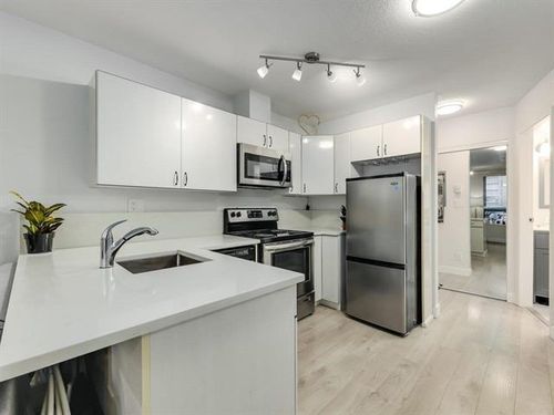 9 at 701 - 939 Homer Street, Yaletown, Vancouver West