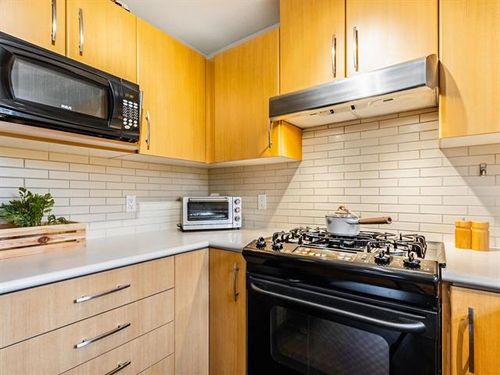 8 at 406 - 300 Klahanie Drive, Port Moody Centre, Port Moody