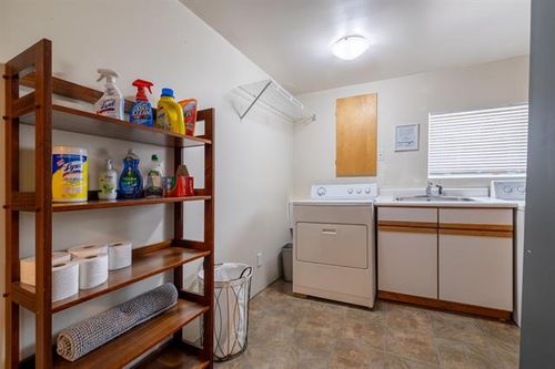 22 at 4343 W 11th Avenue, Point Grey, Vancouver West
