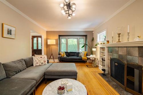 5 at 4343 W 11th Avenue, Point Grey, Vancouver West