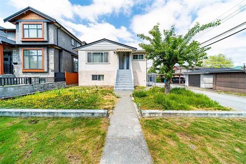 1 at 3687 E 26th Avenue, Renfrew Heights, Vancouver East
