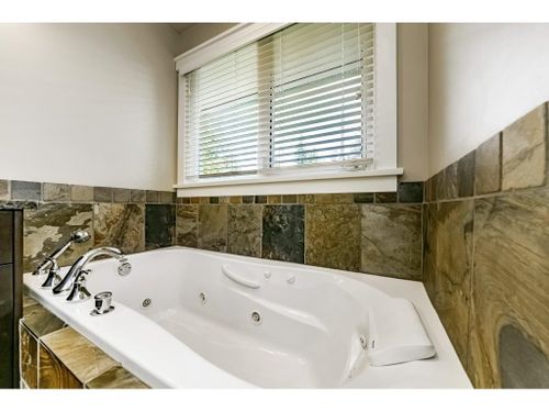 18 at 13059 14 Avenue, Crescent Bch Ocean Pk., South Surrey White Rock