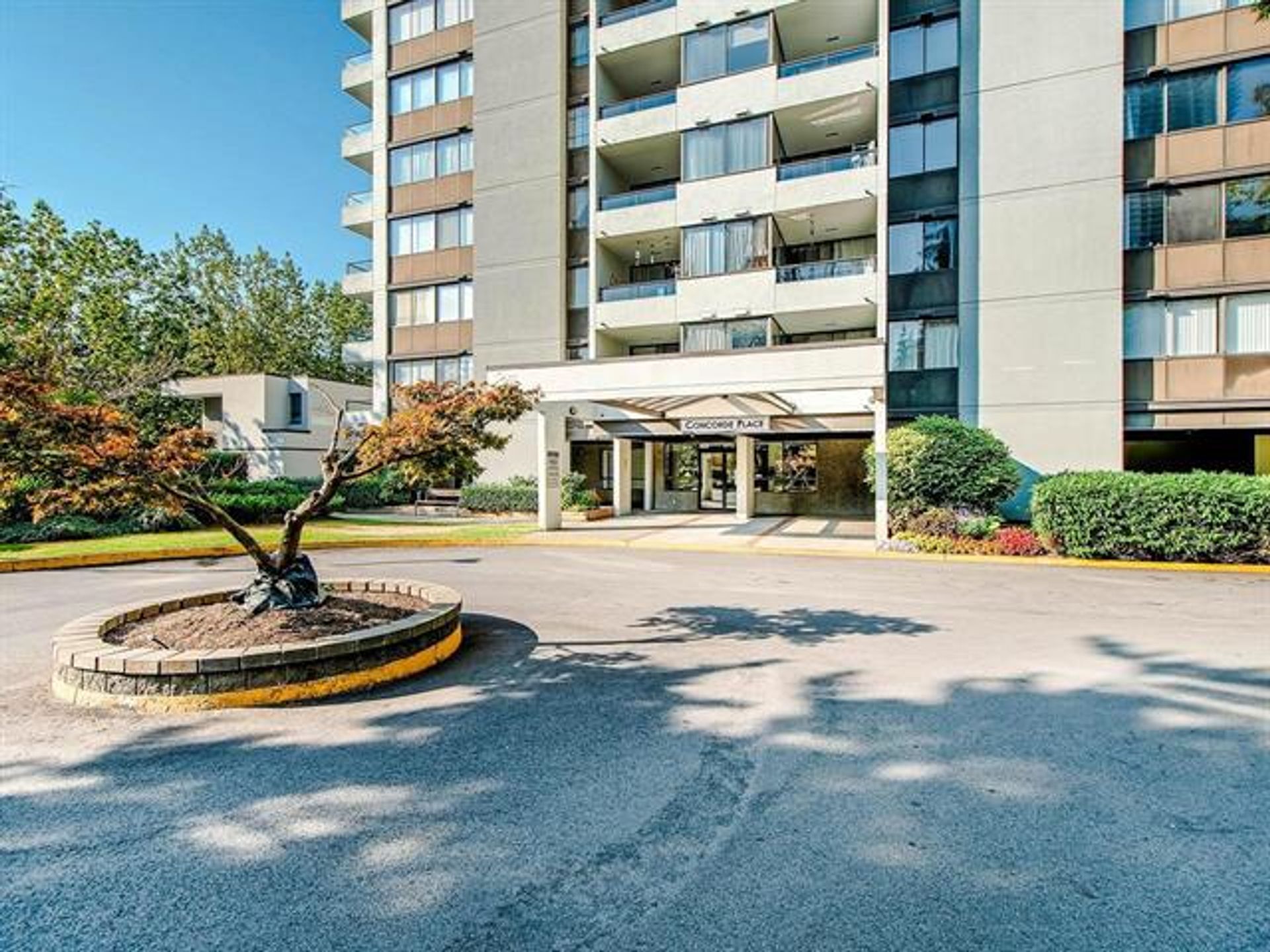 1307 - 9521 Cardston Court 
