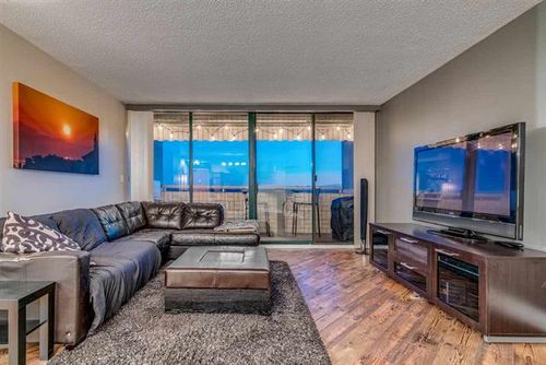 4 at 701 - 3920 Hastings Street, Vancouver Heights, Burnaby North