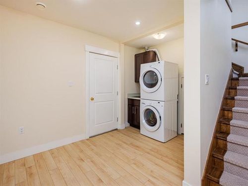 17 at 3857 W 19th Avenue, Dunbar, Vancouver West