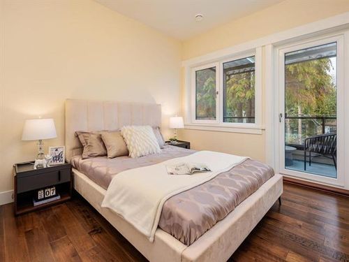 9 at 3857 W 19th Avenue, Dunbar, Vancouver West