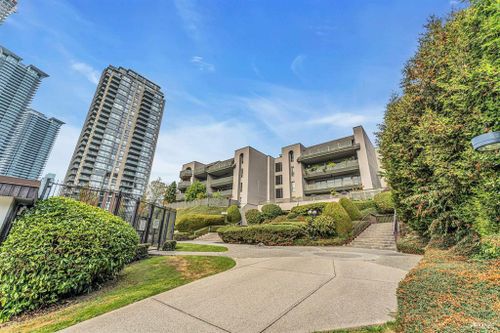 1 at 403 - 4941 Lougheed Highway, Brentwood Park, Burnaby North