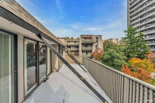 15 at 403 - 4941 Lougheed Highway, Brentwood Park, Burnaby North