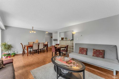 7 at 403 - 4941 Lougheed Highway, Brentwood Park, Burnaby North