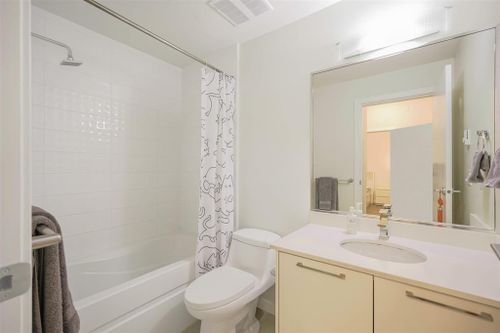 9 at 202 - 5248 Grimmer Street, Metrotown, Burnaby South