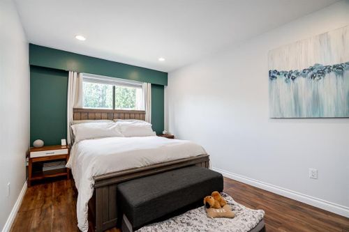 16 at 337 - 9101 Horne Street, Government Road, Burnaby North