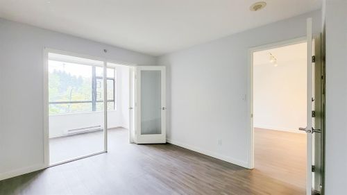 18 at 307 - 3520 Crowley Drive, Collingwood VE, Vancouver East