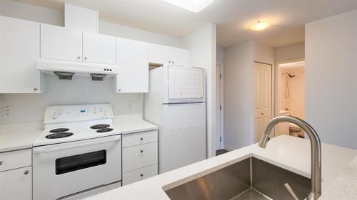 6 at 307 - 3520 Crowley Drive, Collingwood VE, Vancouver East