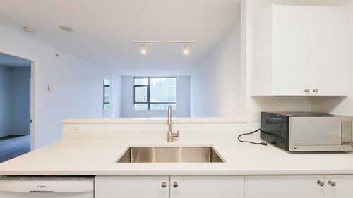 9 at 307 - 3520 Crowley Drive, Collingwood VE, Vancouver East