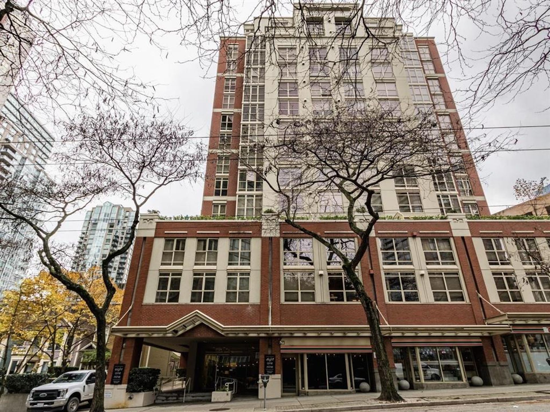 1308 - 819 Hamilton Street 