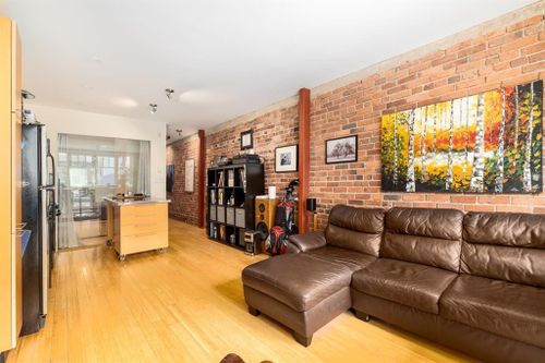 262889619-73d2087b-d861-4f3f-9f47-364774987c7e at 403 - 1072 Hamilton Street, Yaletown, Vancouver West