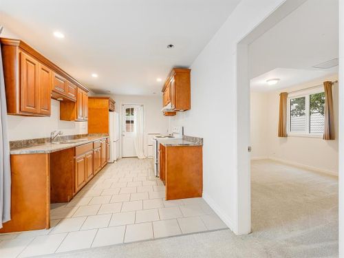 263069923-33275f48-ce5e-4169-b5e3-5b9a730b1835 at 1732 Prairie Avenue, Glenwood PQ, Port Coquitlam