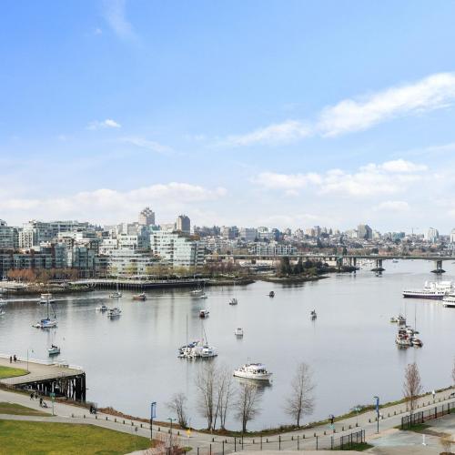 Creekside at CityGate features