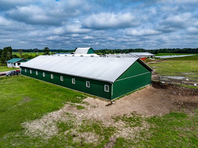 f2f-drone-27 at 407197 Road 2 Englehart On