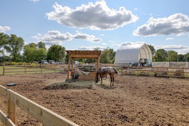 img_4350_126 at 1 Etonia Road, Brant