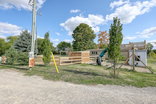 img_4376_135 at 1 Etonia Road, Brant