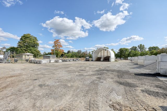 img_4386_138 at 1 Etonia Road, Brant