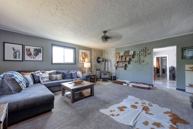 img_4537_188 at 1 Etonia Road, Brant