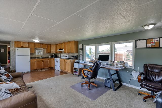 img_4580_201 at 1 Etonia Road, Brant