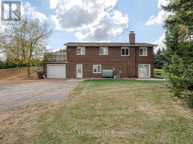 936549-blenheim-road-blandford-blenheim-bright-26 at 936549 Blenheim Road, Blandford-Blenheim (Bright)