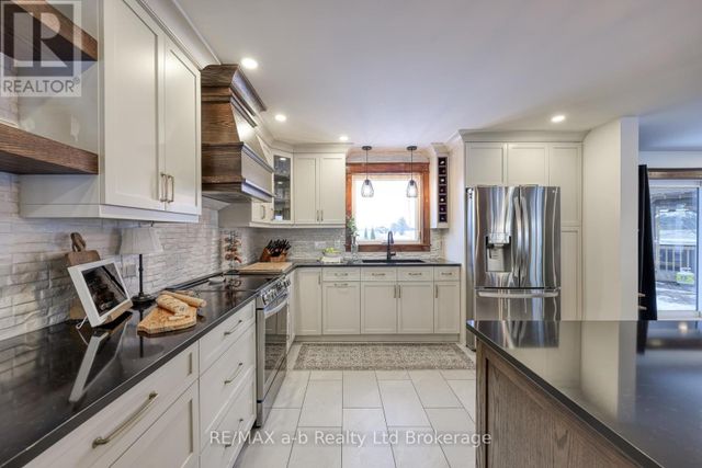 533968-cedar-line-norwich-burgessville-09 at 533968 Cedar Line, Norwich (Burgessville)