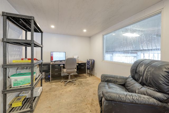 img_4889_172-39 at 1011 Bornish Drive Parkhill