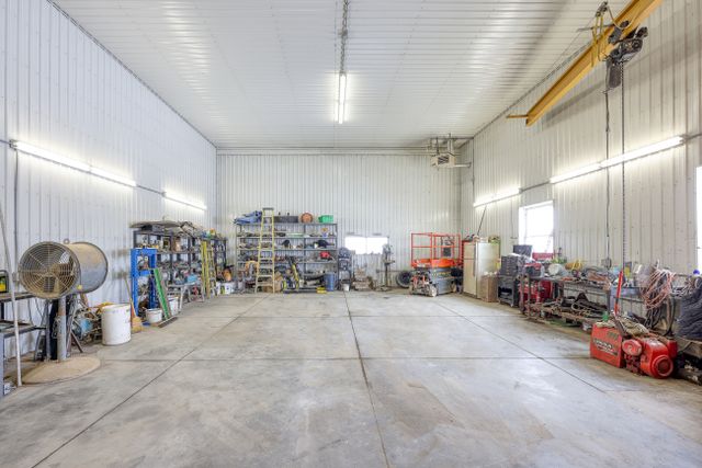 img_5028_218-61 at 1011 Bornish Drive Parkhill