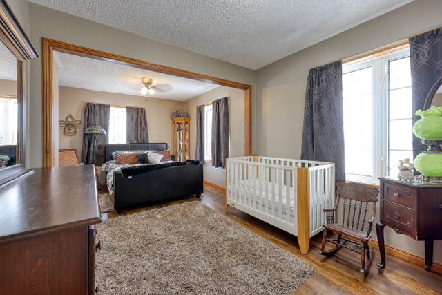 img_5129_249-91 at 1011 Bornish Drive Parkhill