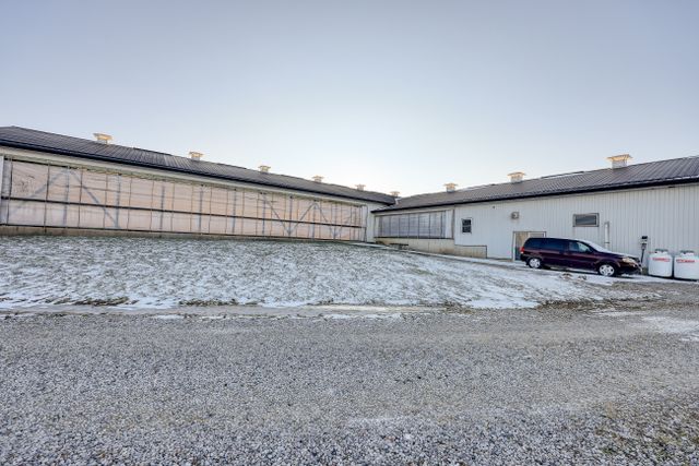 img_5447_345-170 at 1011 Bornish Drive Parkhill