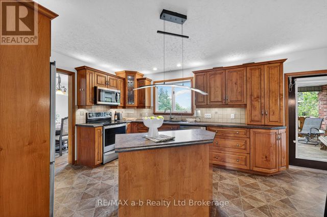 403745-union-road-ingersoll-south-ingersoll-14 at 403745 Union Road, Ingersoll - South, Ingersoll