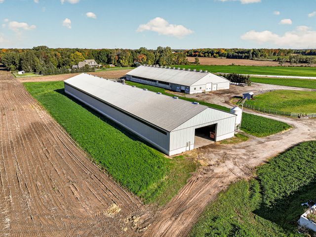 31_dji_20261003095708_0128_d at 8806 Walkers Drive, Strathroy-Caradoc