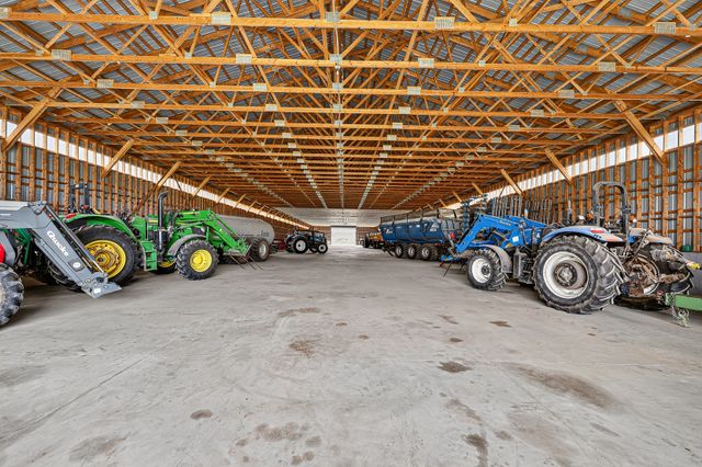 33_img_0853 at 8806 Walkers Drive, Strathroy-Caradoc