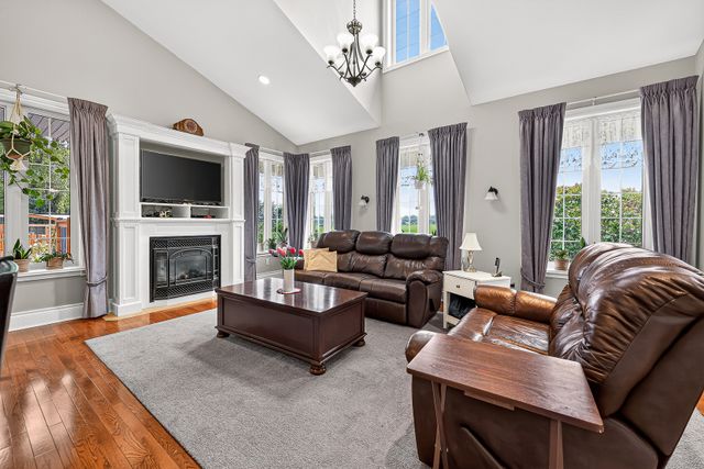 47_img_0046 at 8806 Walkers Drive, Strathroy-Caradoc