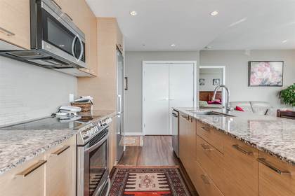 135-e-17th-street-central-lonsdale-north-vancouver-09 at 1701 - 135 17th Street, Central Lonsdale, North Vancouver 135-e-17th-street-central-lonsdale-north-vancouver-09 at 1701 - 135 17th Street, Central Lonsdale, North Vancouver